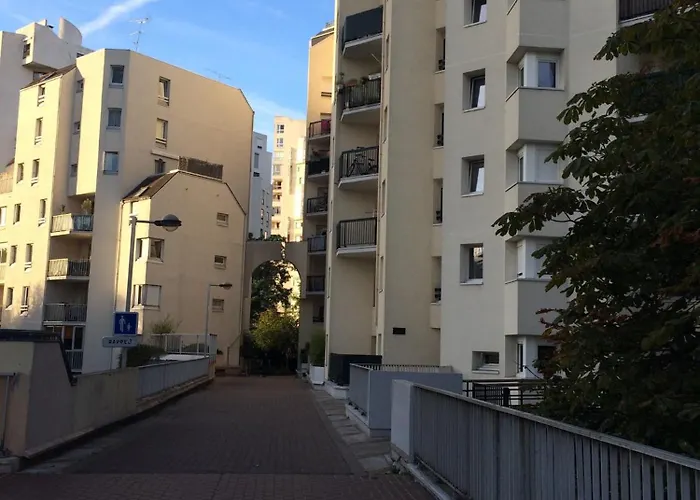 Coucher 홈스테이 크레테일