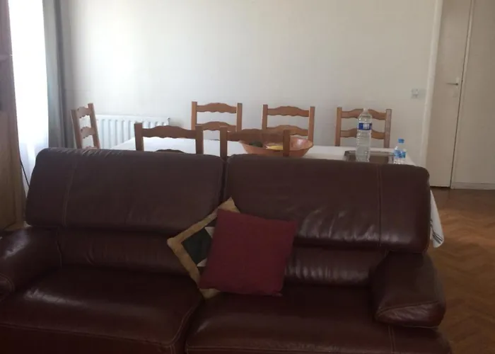 Coucher 홈스테이 크레테일